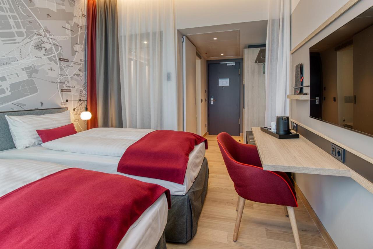 Intercityhotel Berlin Airport Ber Terminal 1 & 2 Schönefeld Exteriör bild Room interior