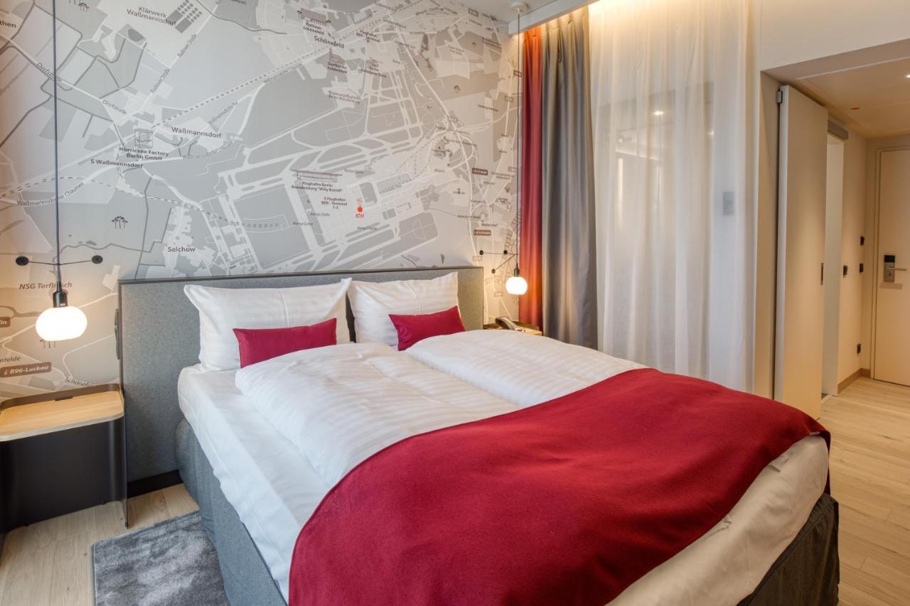 Intercityhotel Berlin Airport Ber Terminal 1 & 2 Schönefeld Exteriör bild Room in the hotel